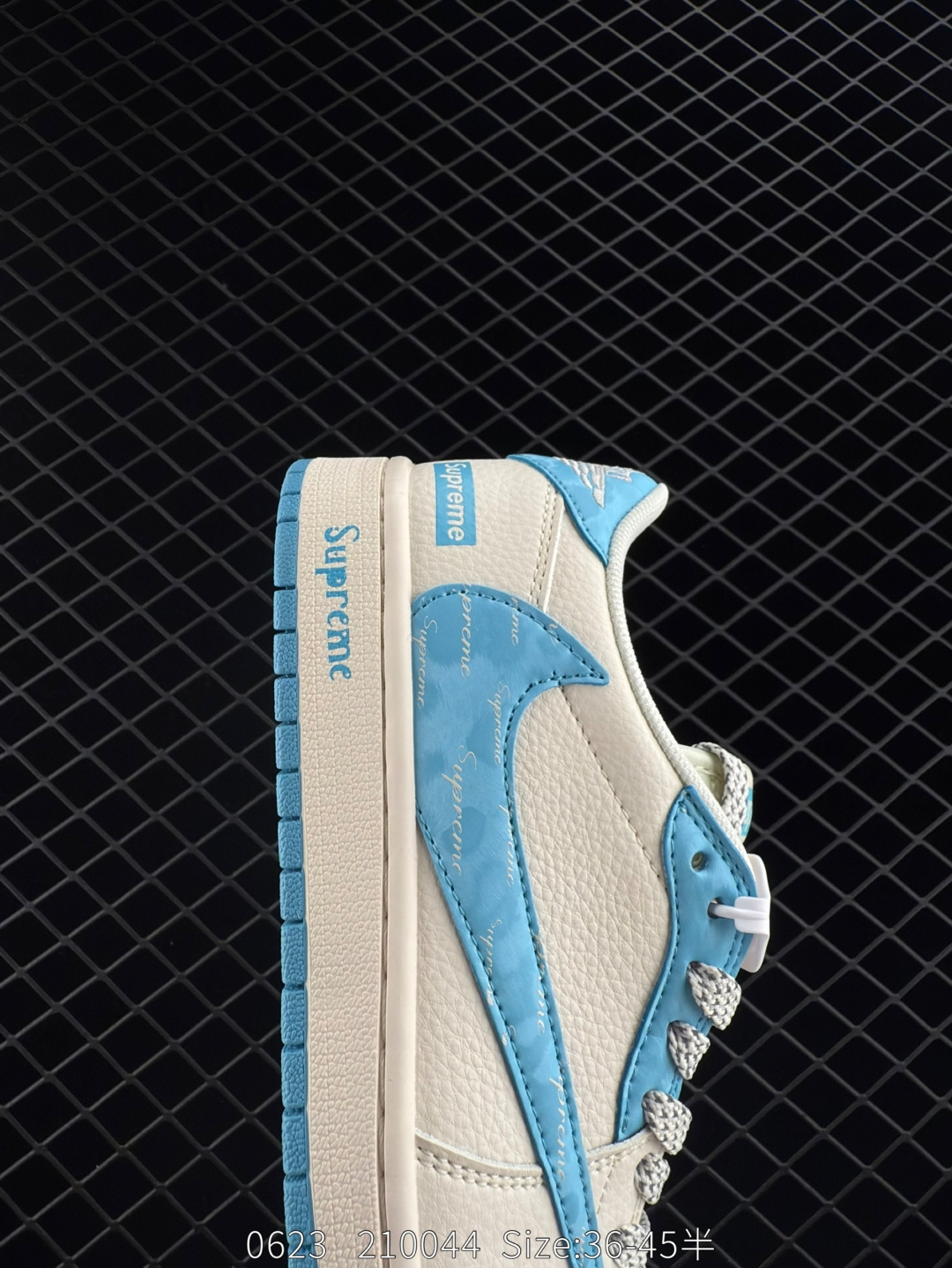 Nike Air Jordan 1 x Travis Scott AJ1